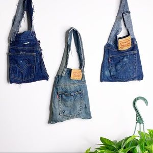 Levi Pocket Bag